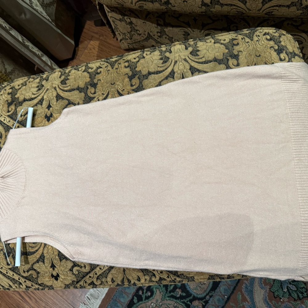 Chic Cream Sleeveless Turtleneck Dress